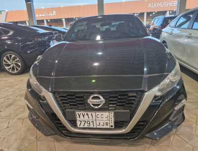  Nissan / Altima used car for sale in dammam