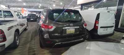 Nissan / Pathfinder 2016