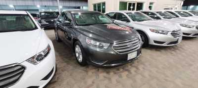  Ford / Taurus 2018