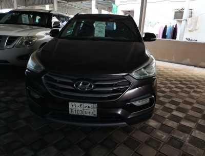  Hyundai / Santa Fe 2016 for Sale in Dammam