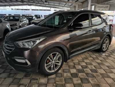  Hyundai / Santa Fe 2016 for Sale in Dammam