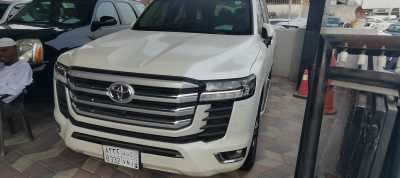  Toyota / Land Cruiser 2024