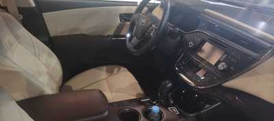  Toyota / Avalon 2015 only 24,000 KM 