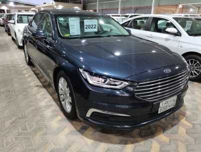  Ford / Taurus 2022 for Sale in Dammam
