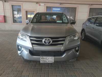  Toyota / Fortuner 2018 for Sale in Dammam