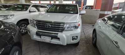  Toyota / Land Cruiser 2013 GXR V6 2013