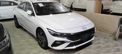 Hyundai / Elantra 2025