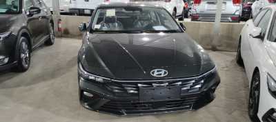 Hyundai / Elantra 2025