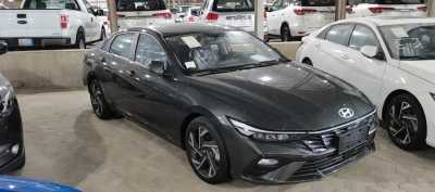 Hyundai / Elantra 2025