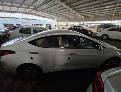 Hyundai / Elantra 2016 for Sale in Dammam