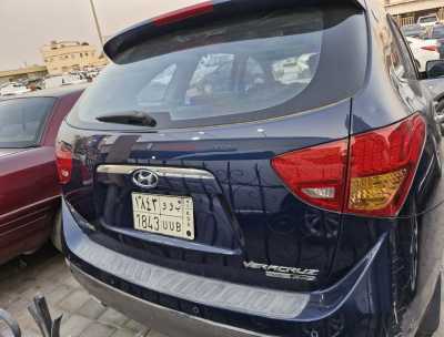  Hyundai / Santa Fe 2009 For Sale in Dammam