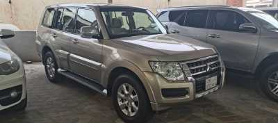 Mitsubishi / Pajero 2017