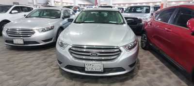 Ford / Taurus 2018