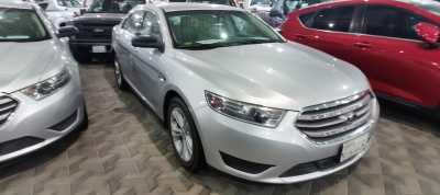 Ford / Taurus 2018