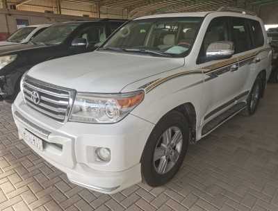  Toyota / Land Cruiser v8 GXR 2015