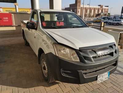  Toyota / Hilux 2015 for Sale in Dammam