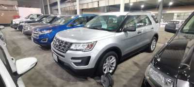  Ford / Explorer 2017