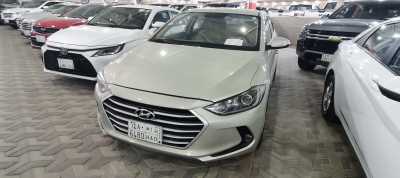 Hyundai / Elantra 2017