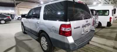 Ford / Expedition 2013