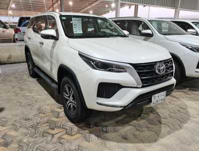 Toyota / Fortuner GX for Sale in Dammam