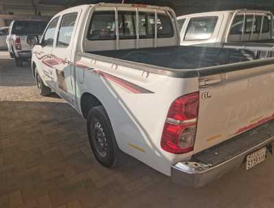  Toyota / Hilux 2015 for Sale in Dammam Pickup