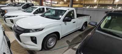  Mitsubishi L200 Pickup 2021