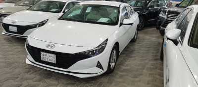 Hyundai / Elantra 2021