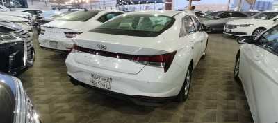 Hyundai / Elantra 2021