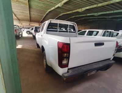  Isuzu / D-Max 2018 for Sale in Dammam