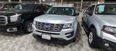  Ford / Explorer 2017 for Sale in Dammam 