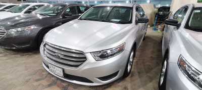  Ford / Taurus 2018