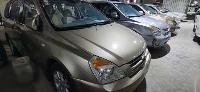  Kia / Carnival 2009 for Sale in Dammam