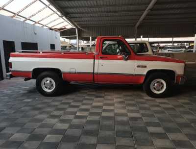  GMC / Sierra 1984 Classic for Sale in Dammam