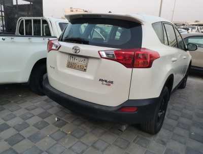  Toyota / RAV4 2014 for Sale in Dammam