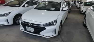  Hyundai / Elantra 2019