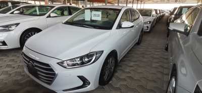  Hyundai / Elantra 2018