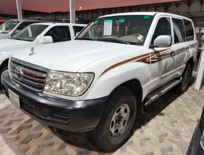 Toyota / Land Cruiser 2006 for sale in dammam
