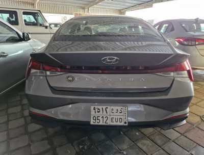 Hyundai / Elantra 2021 for Sale in Dammam