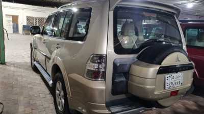 Mitsubishi / Pajero 2011