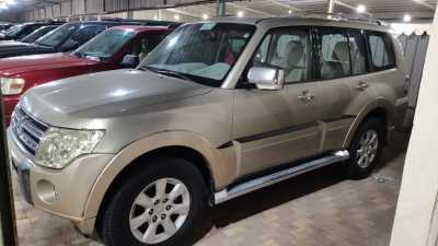 Mitsubishi / Pajero 2011