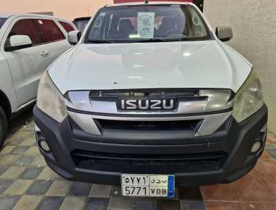  Isuzu / D-Max 2019 for Sale in Dammam
