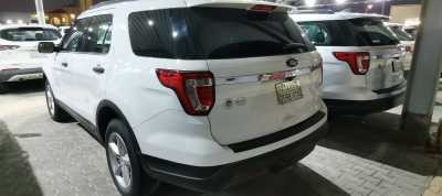  Ford / Explorer