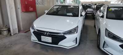  Hyundai / Elantra 2019 