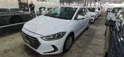  Hyundai / Elantra 2018