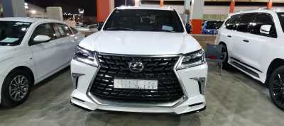 Lexus LX 570 used 2021 for Sale in Dammam