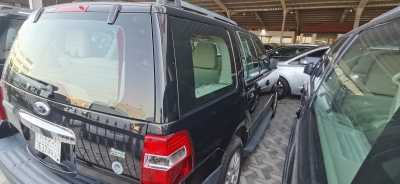  Ford / Expedition 2013