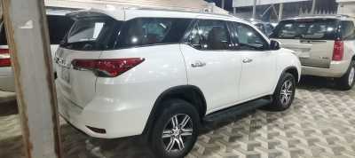  Toyota / Fortuner