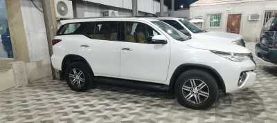 Toyota / Fortuner