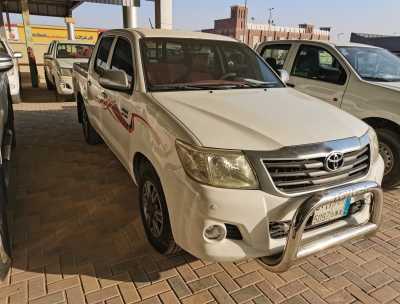  Toyota / Hilux 2013 for Sale in Dammam used