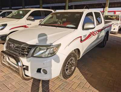  Toyota / Hilux 2013 for Sale in Dammam used